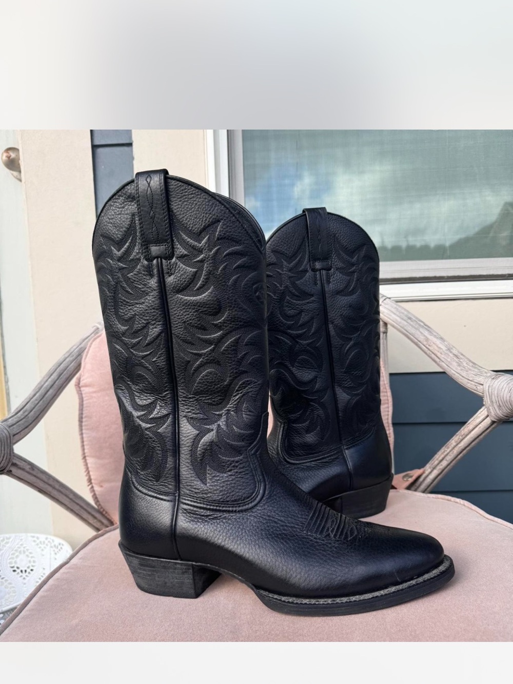 Ariat Black Cowboy boots size 8.5 men, 9.5 women